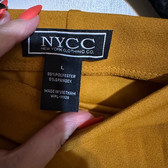 Women’s NY Clothing Co. skirt, gold, L - Picture 4 of 4